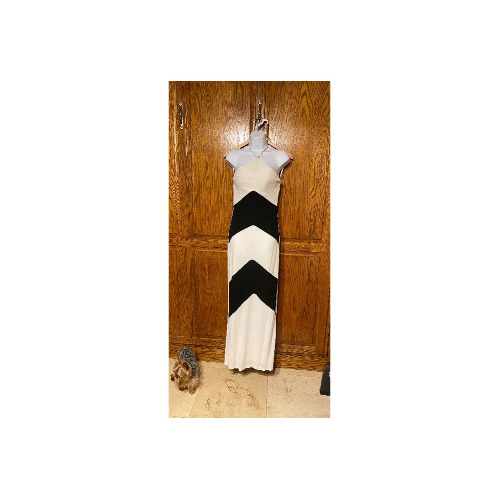 Sheek Evening Dress with side slit